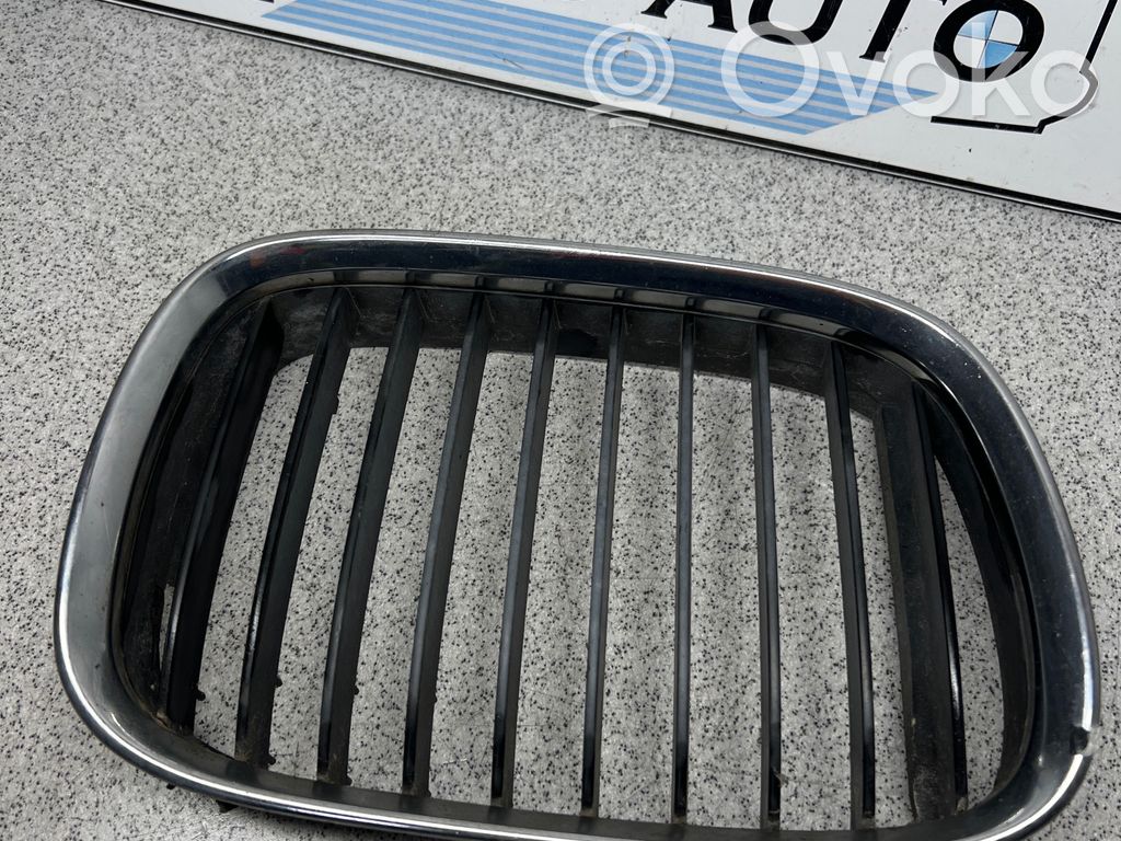 Front grill   8184532,8159316,8159312