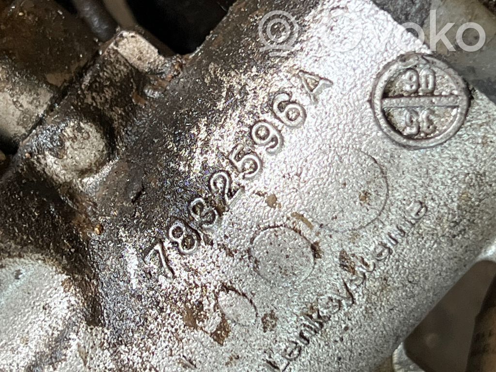 BMW 5 E60 E61 Vairo kolonėle 