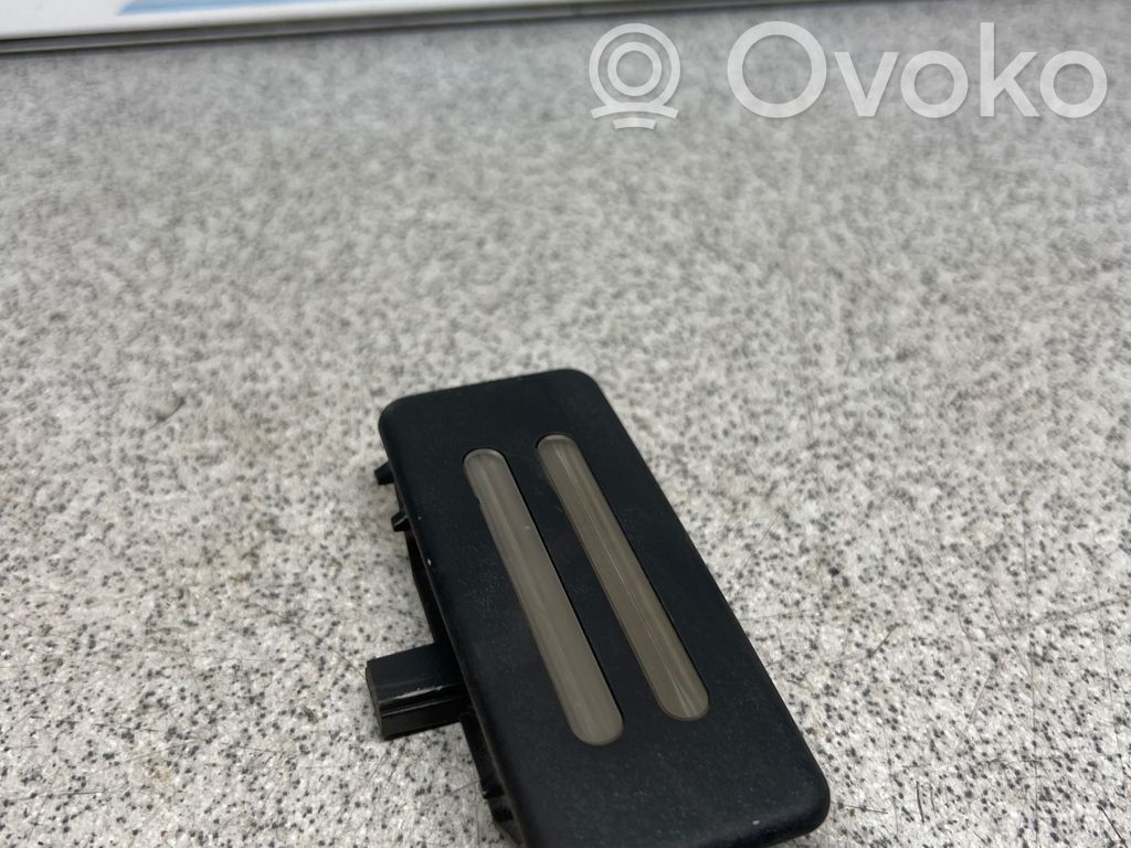 Éclairage lumière plafonnier avant   6920187