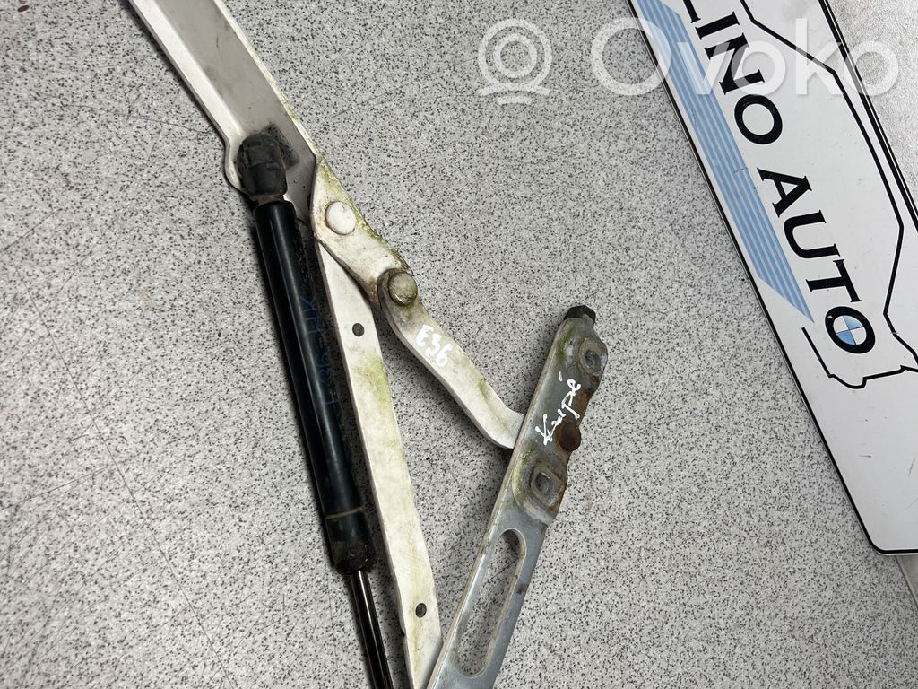 BMW 3 E36 Tailgate/trunk/boot hinge 