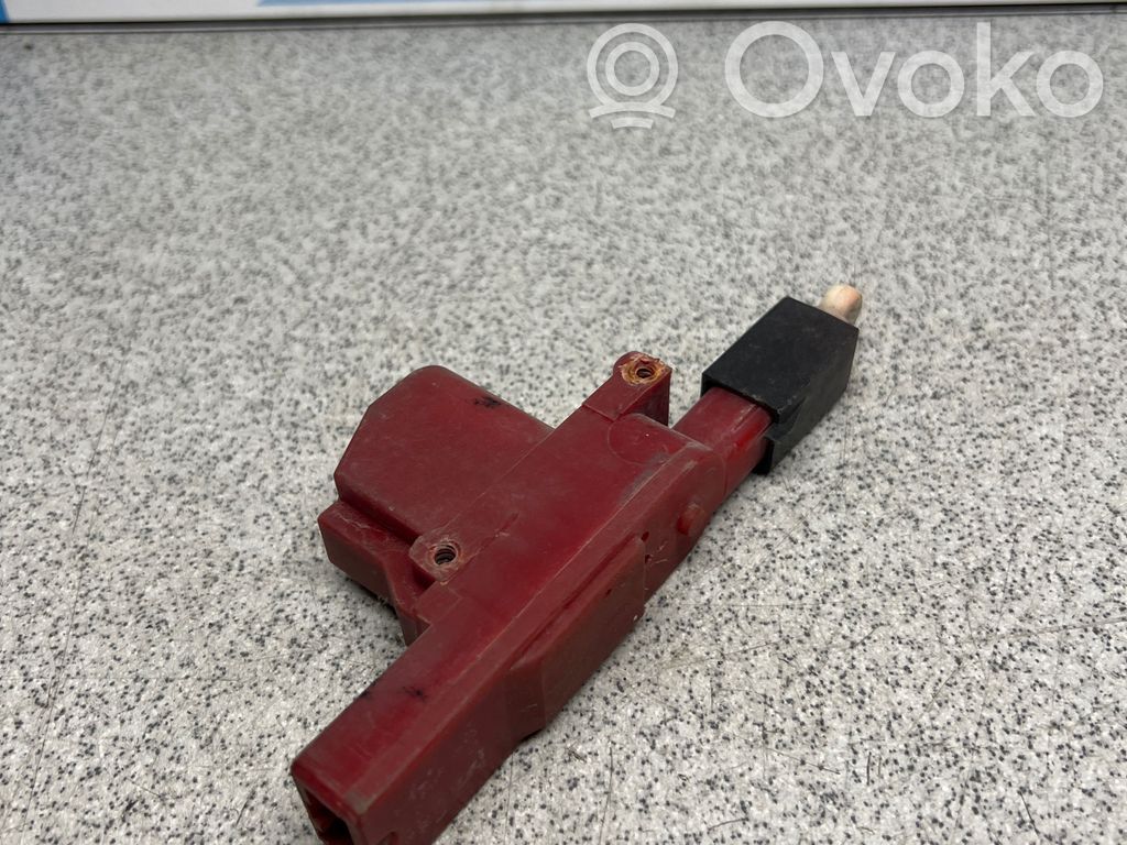 Central locking motor   1372572