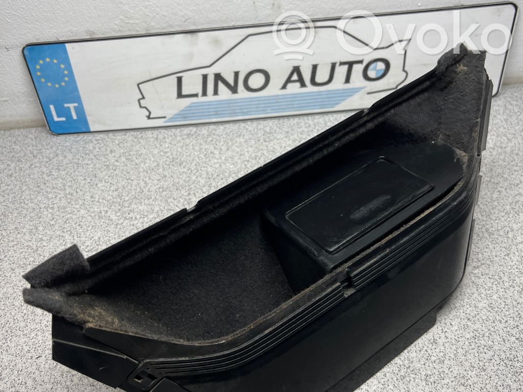 BMW 5 E39 Cita veida aizmugurē durvju dekoratīvās apdares detaļas 