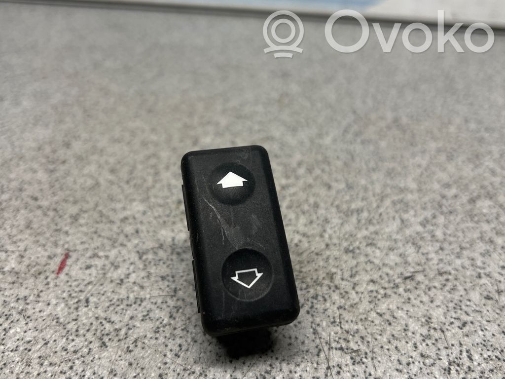 BMW 5 E34 Electric window control switch 
