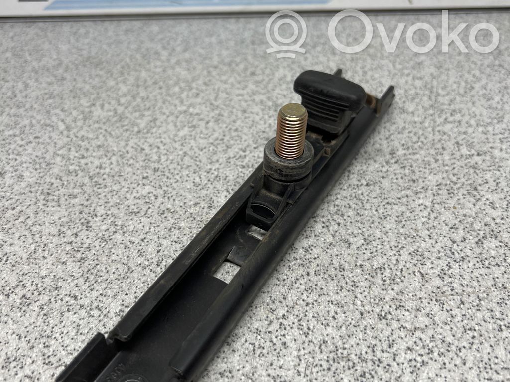 BMW 3 E36 Saugos diržo reguliavimo bėgelis 
