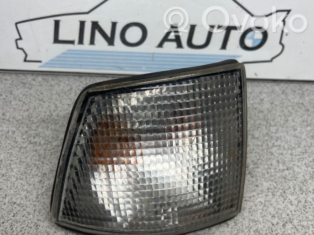 BMW 7 E32 Front indicator light 