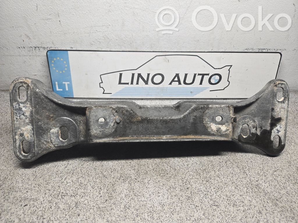 Gearbox mounting bracket   1092476