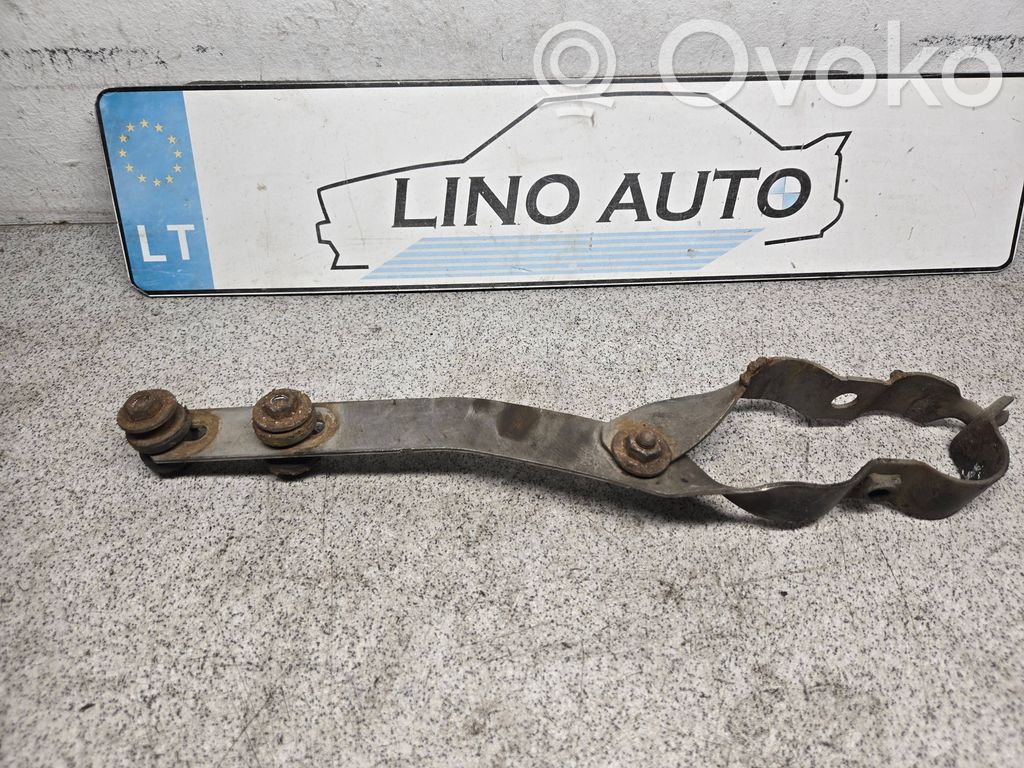 BMW 5 E39 Muffler mount bracket/holder 