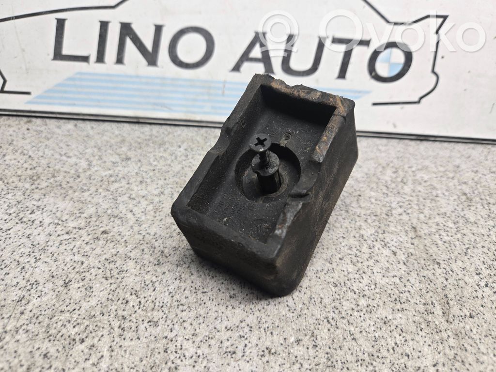 BMW 7 E65 E66 Base della presa Jacking 