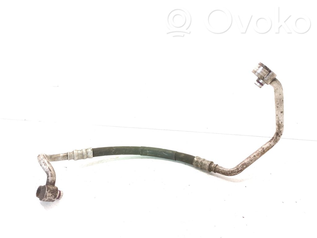 Volkswagen PASSAT B6 Air conditioning (A/C) pipe/hose 