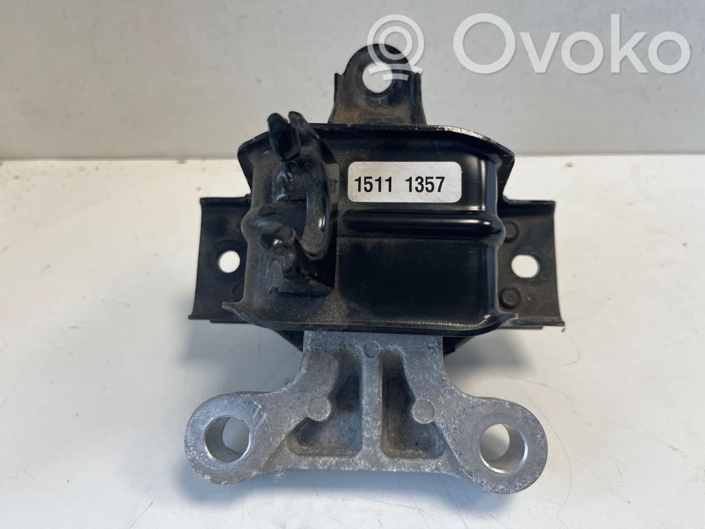 Opel Karl Engine mount bracket 