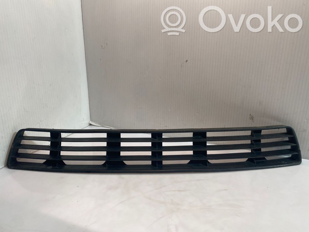 Front bumper lower grill   8D0807683