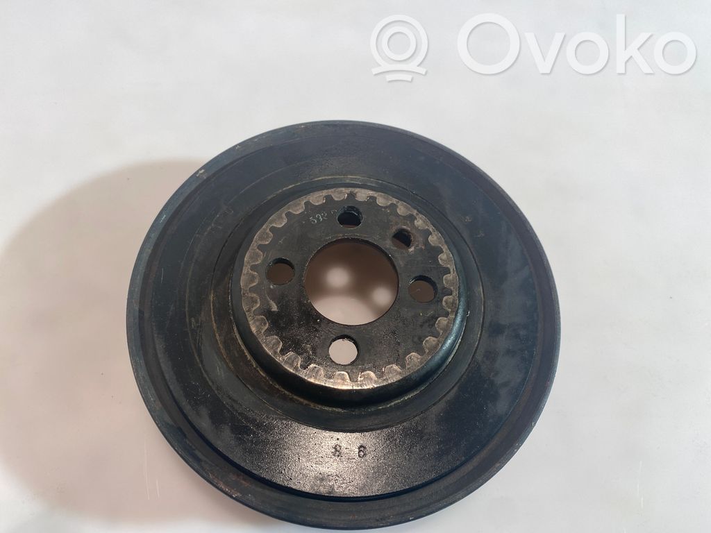 Audi A4 S4 B5 8D Riemenscheibe 