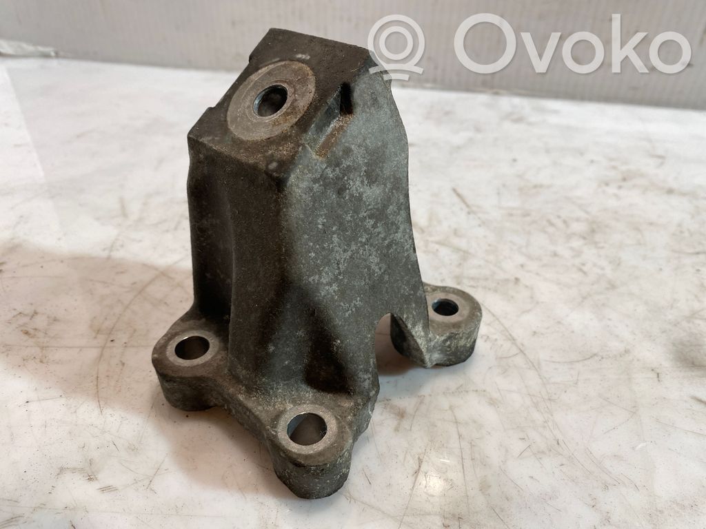 Audi A6 S6 C6 4F Engine mounting bracket 