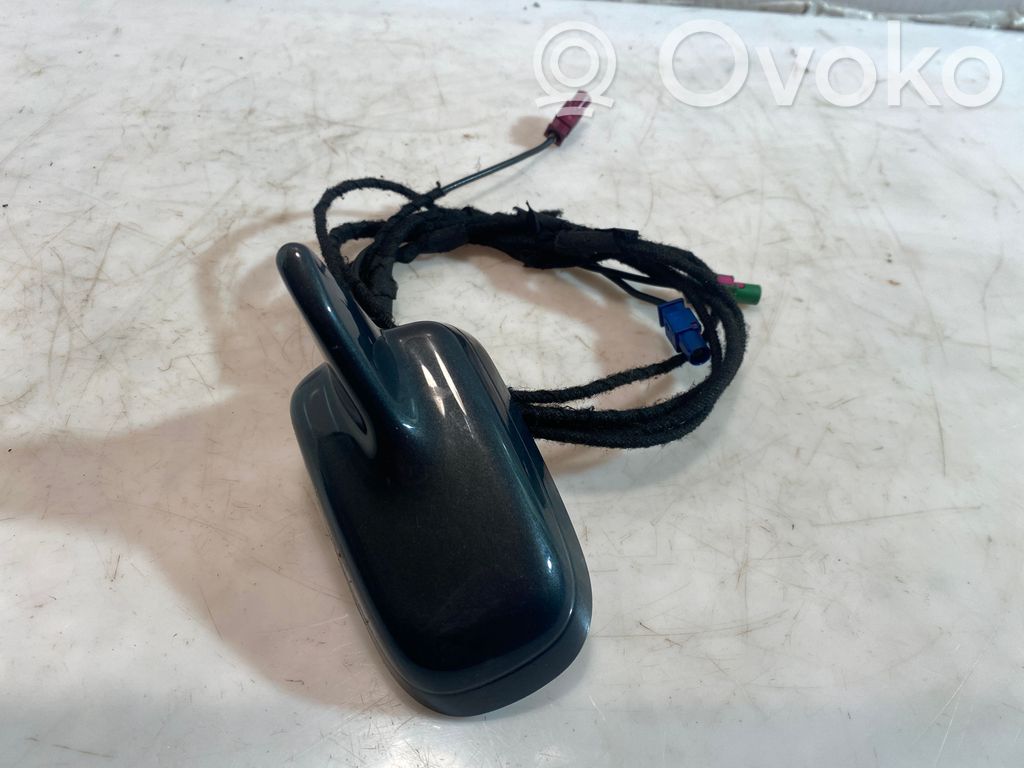 Audi A4 S4 B8 8K Antena GPS 