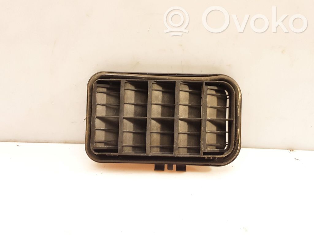 Audi A8 S8 D3 4E Quarter panel pressure vent 