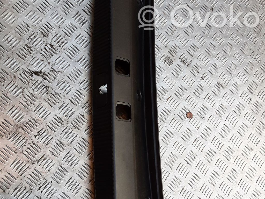 Audi A8 S8 D3 4E Protector del borde del maletero/compartimento de carga 