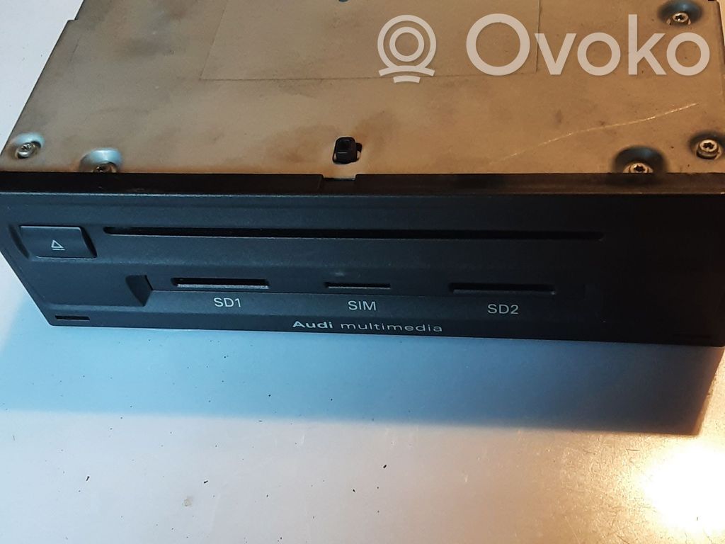 Audi A8 S8 D3 4E Panel / Radioodtwarzacz CD/DVD/GPS 