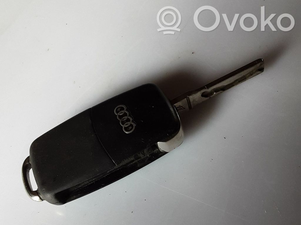 Tarjeta/llave de arranque   4E0837220H,5WK45021