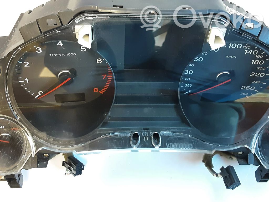 Audi A8 S8 D3 4E Nopeusmittari (mittaristo) 