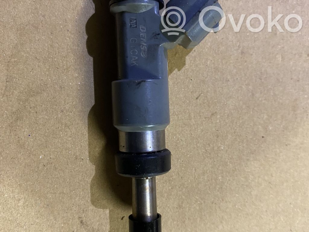 Inyector de combustible   16611AA880