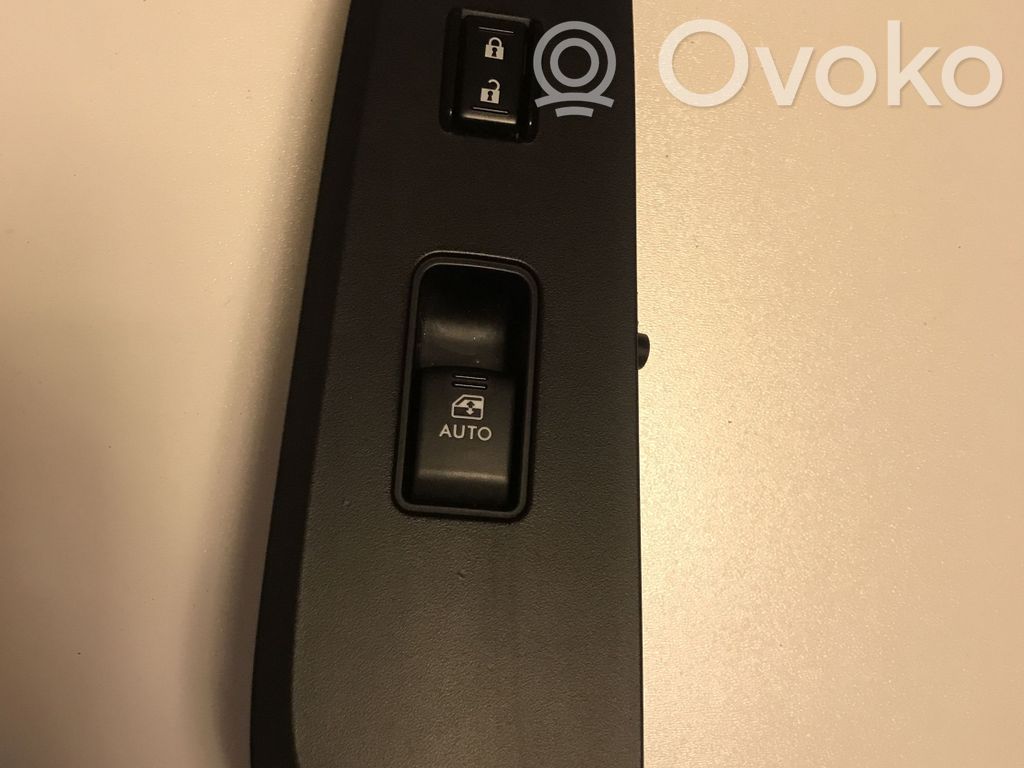 Subaru Outback (BS) Electric window control switch 