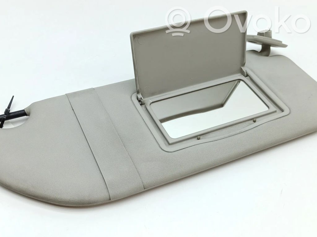 Sun visor