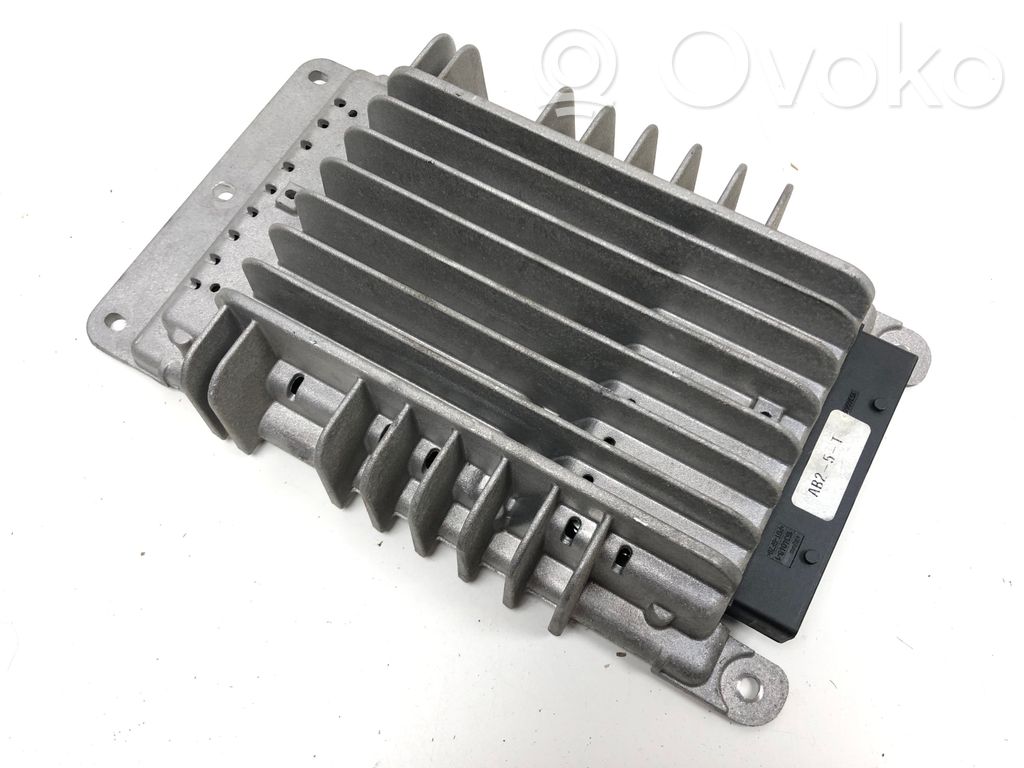 Audi A3 S3 A3 Sportback 8P Sound amplifier 