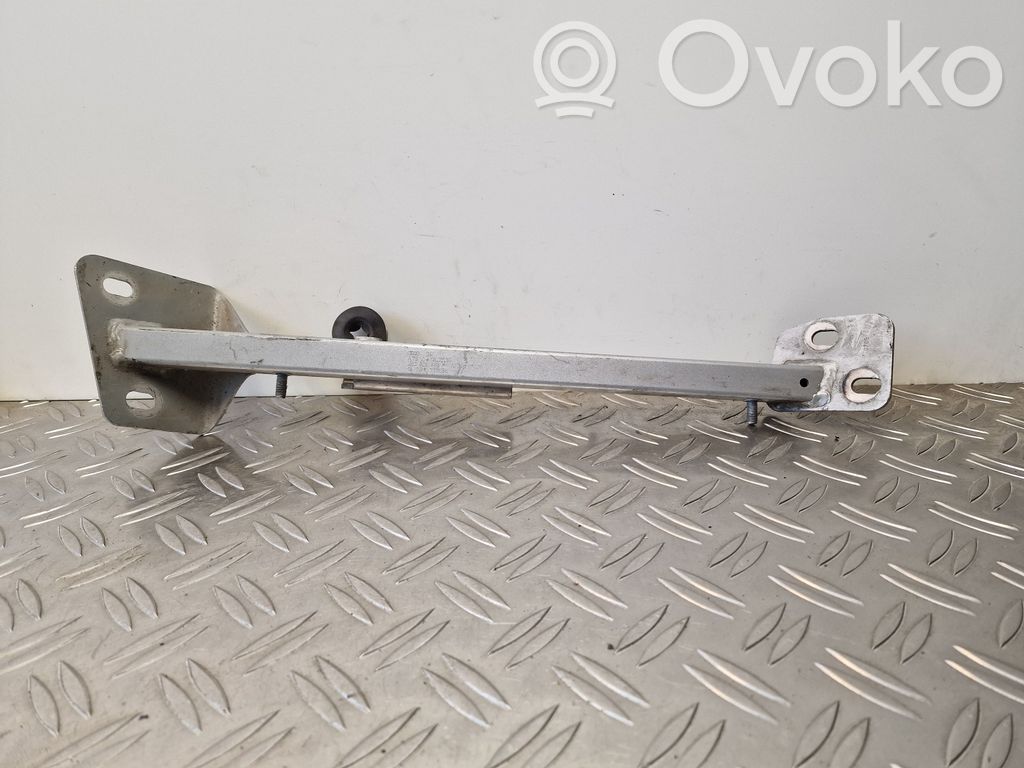 Audi A8 S8 D3 4E Laikiklis sparno 