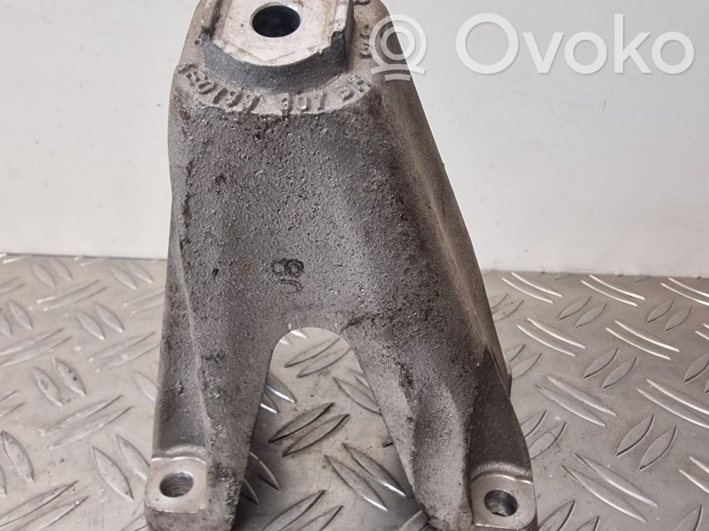 Engine mounting bracket   4E0199307BH
