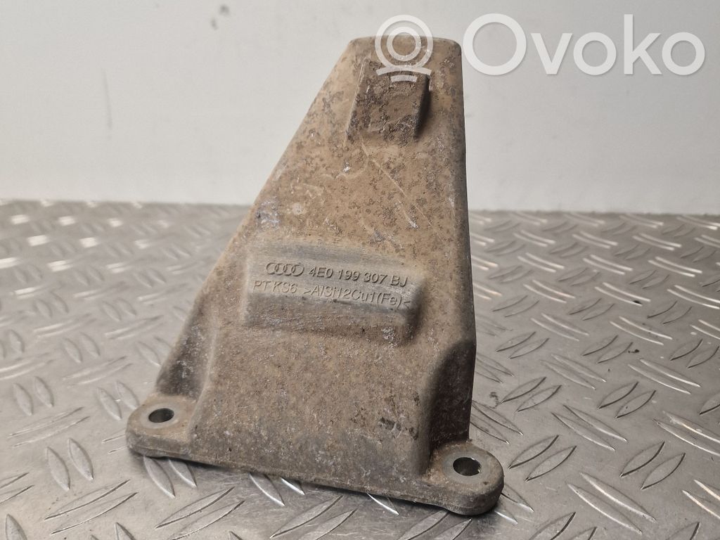 Audi A8 S8 D3 4E Engine mounting bracket 