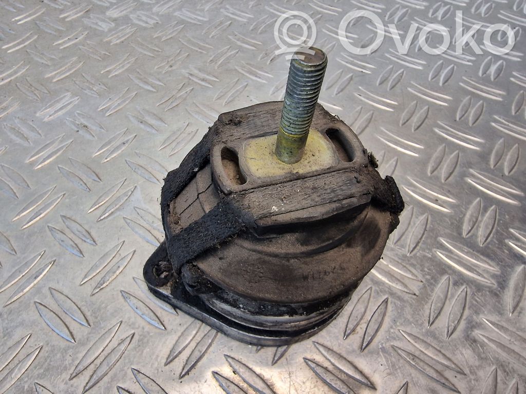 Audi A8 S8 D2 4D Gearbox mount 
