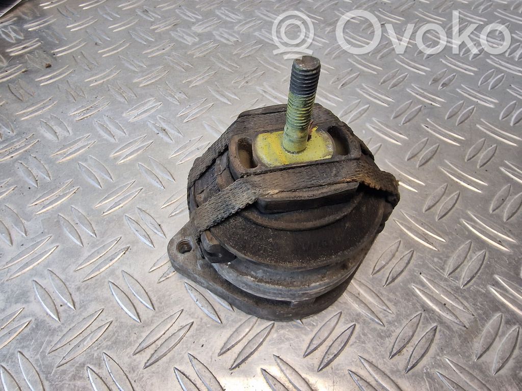 Audi A8 S8 D2 4D Gearbox mount 