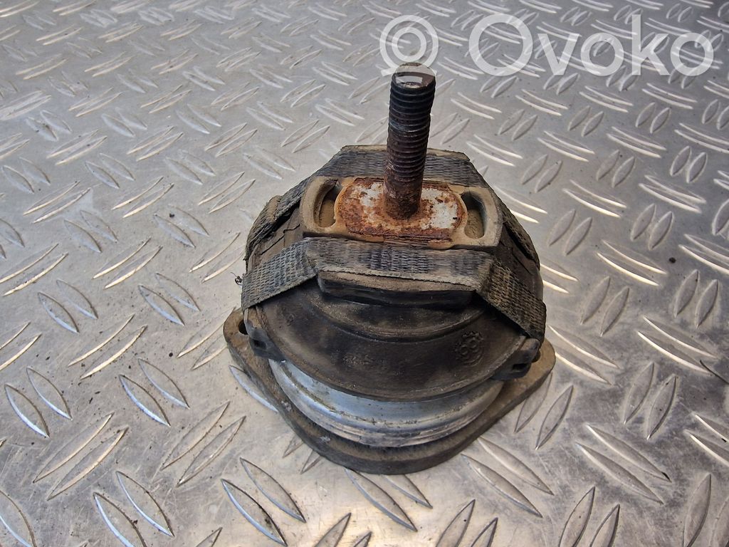 Audi A8 S8 D2 4D Gearbox mount 