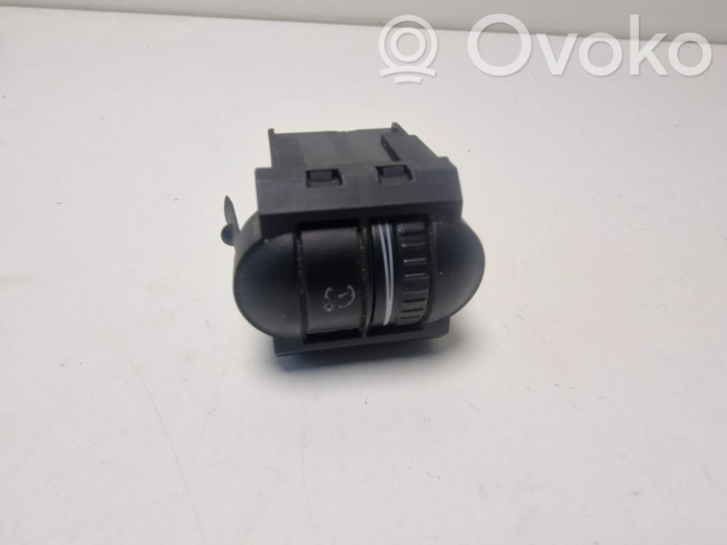 Volkswagen Eos Headlight level height control switch 