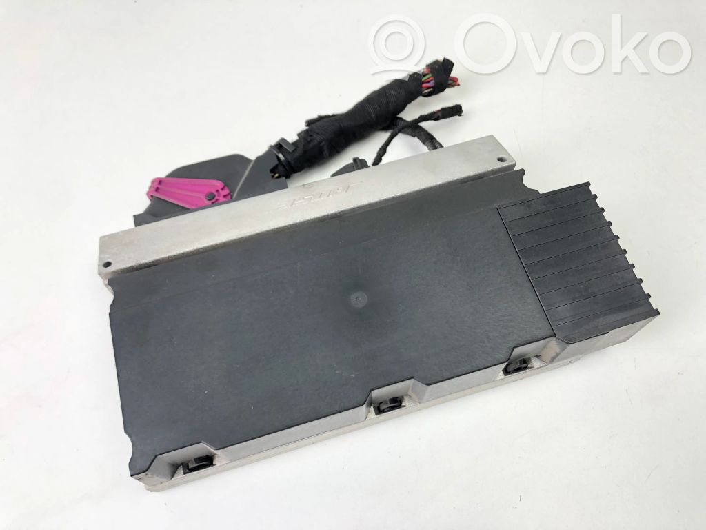 Audi A8 S8 D3 4E Amplificatore 