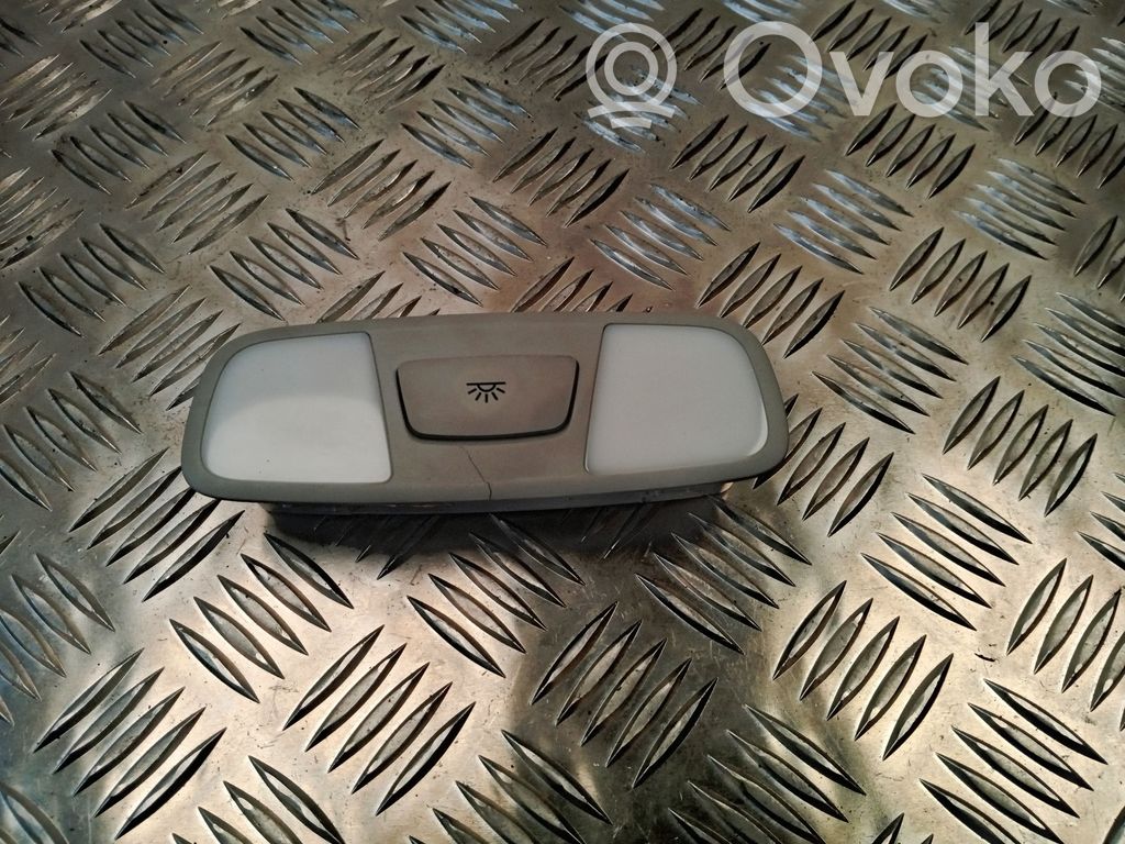 Audi Q3 8U Éclairage lumière plafonnier arrière 