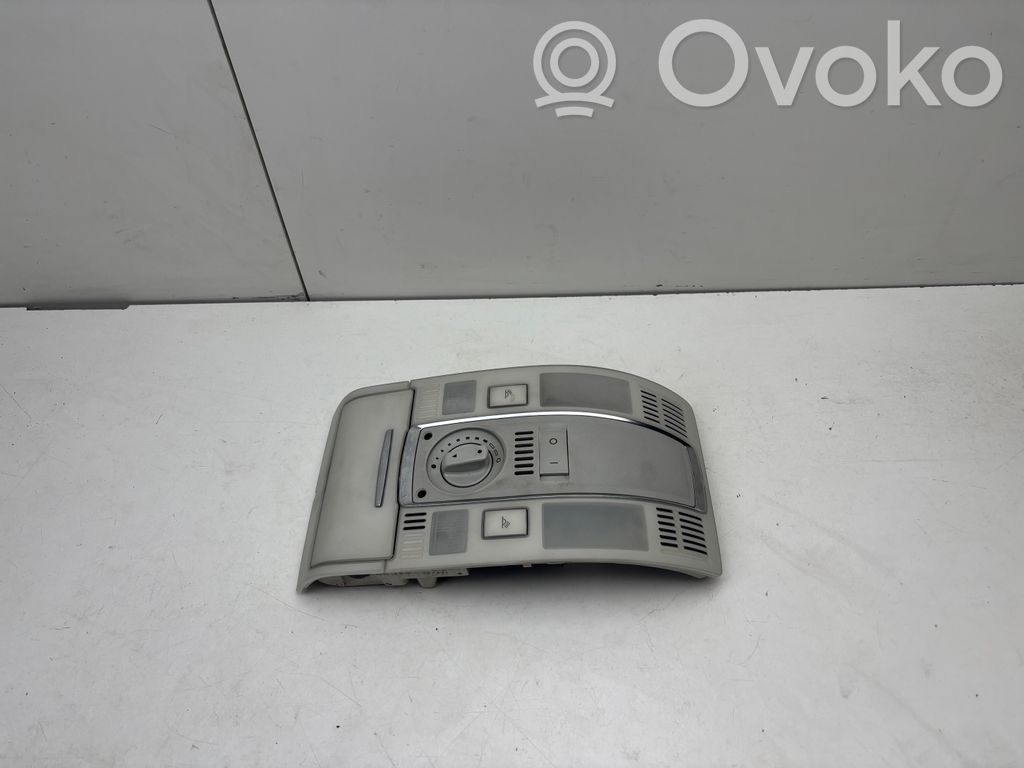 Audi A6 S6 C6 4F Éclairage lumière plafonnier avant 