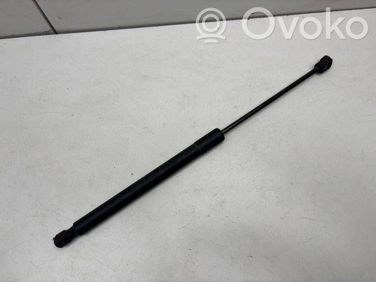Audi Q3 8U Tailgate/trunk strut/damper 