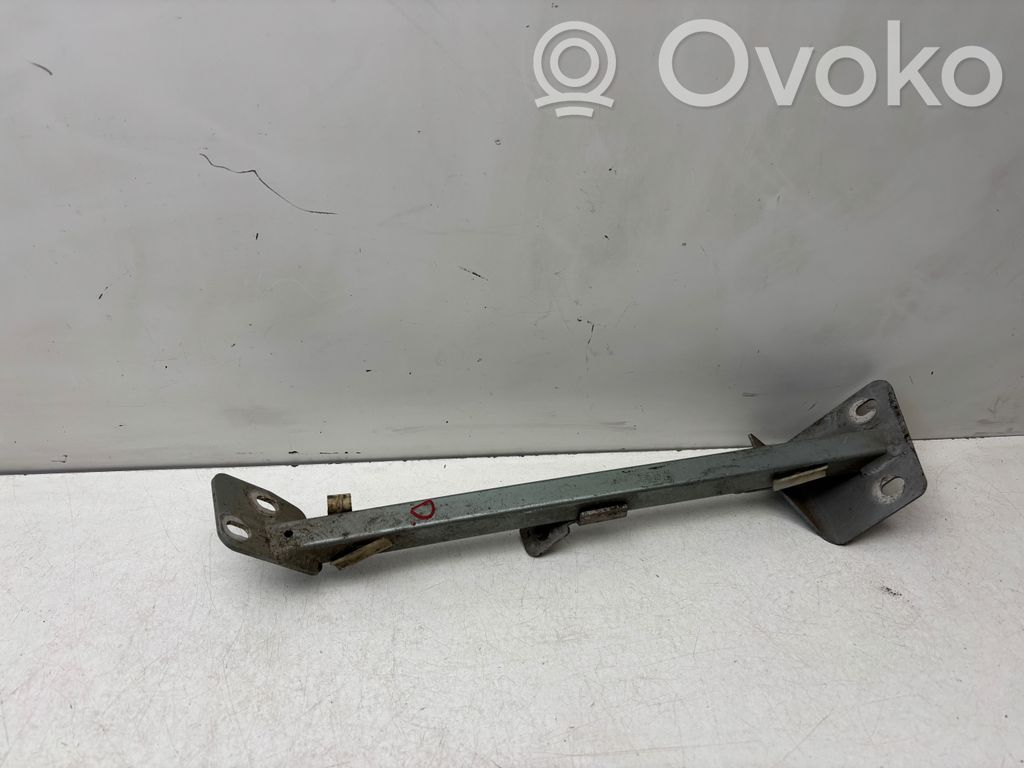 Fender mounting bracket   4E0805464E