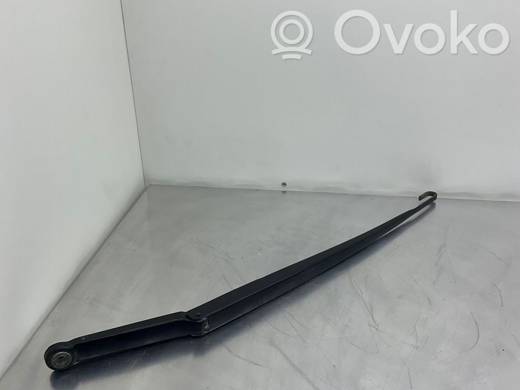 BMW 3 E46 Front wiper blade arm 