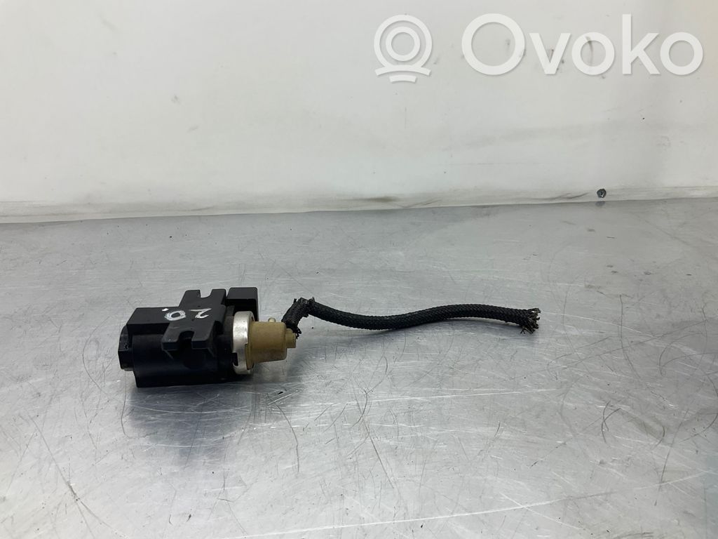 BMW 5 E60 E61 Solenoīda vārsts 