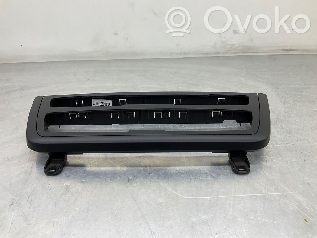 BMW 3 F30 F35 F31 Konsola środkowa / Radio / GPS 