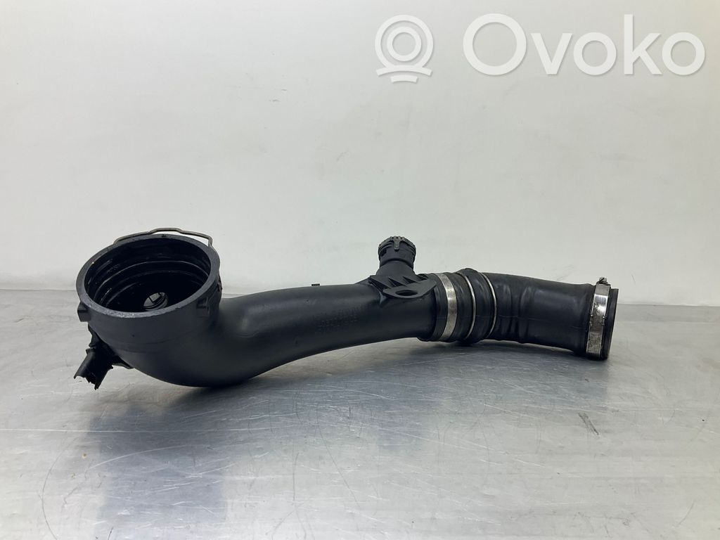 BMW 5 E60 E61 Air intake duct part 