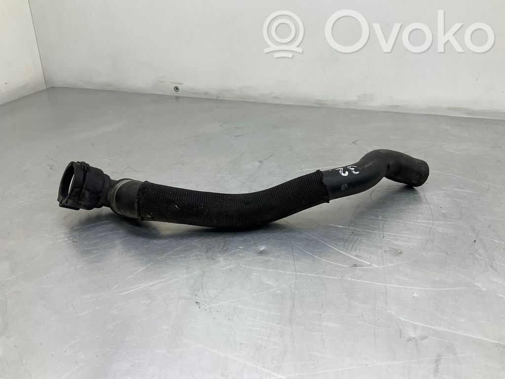 BMW 3 E90 E91 Engine coolant pipe/hose 