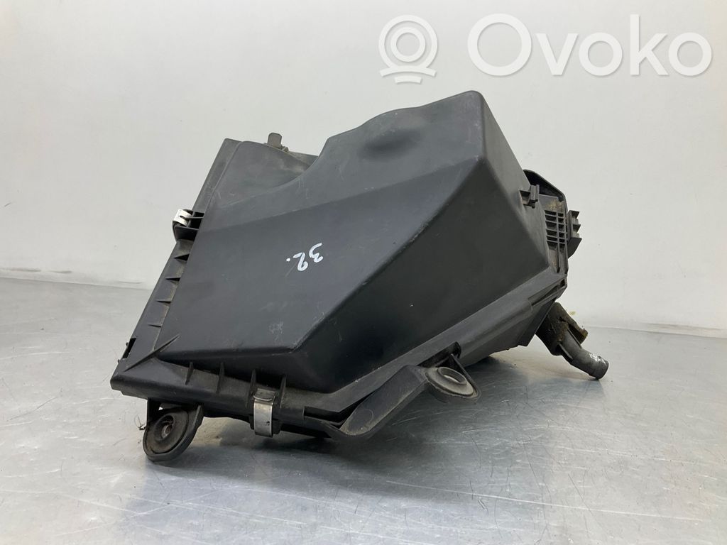 BMW 3 E92 E93 Air filter box 