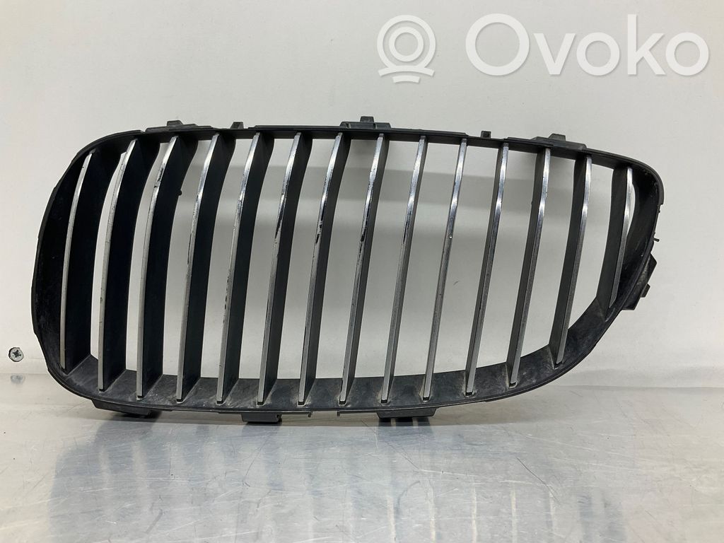 BMW 3 E90 E91 Front bumper upper radiator grill 