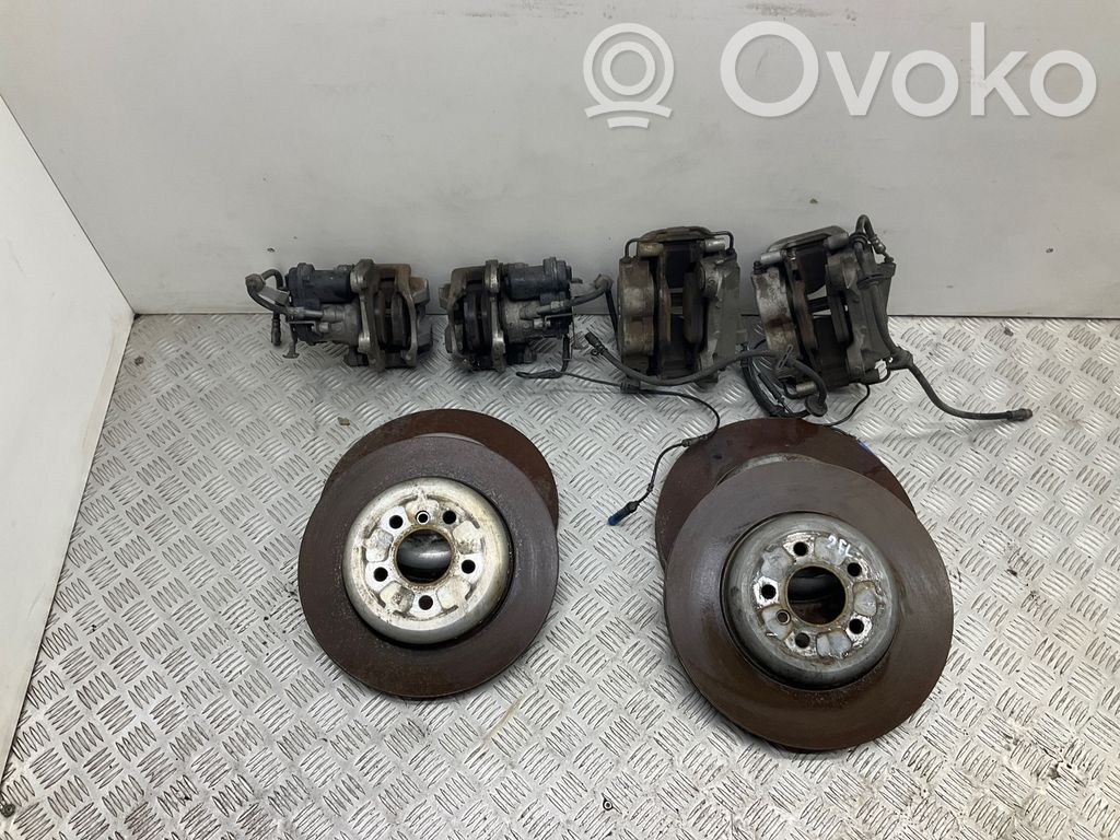 BMW 5 G30 G31 G38 Jarrulevyt ja jarrusatulat 