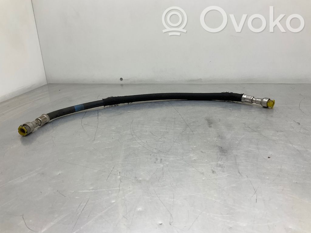 BMW 5 E60 E61 Polttoaineputken letku 