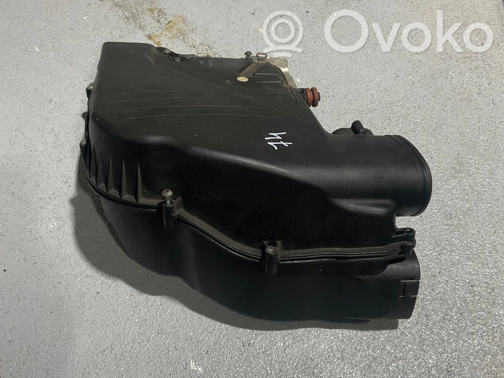BMW 5 F10 F11 Air filter box 