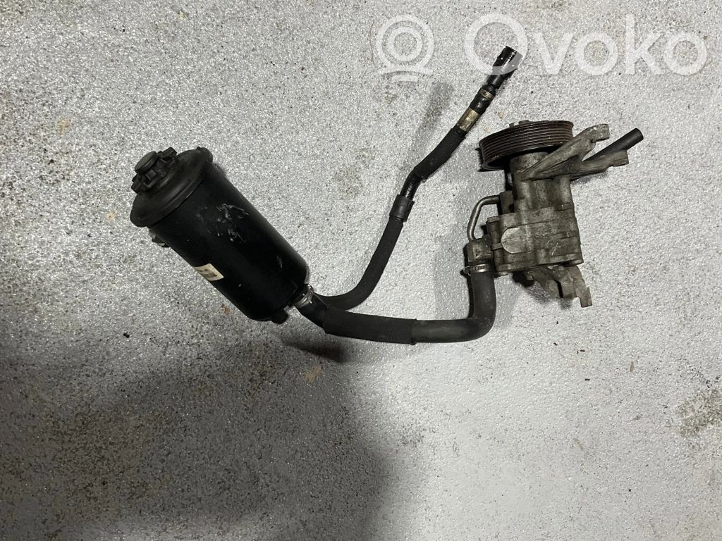 BMW 5 E60 E61 Power steering pump 